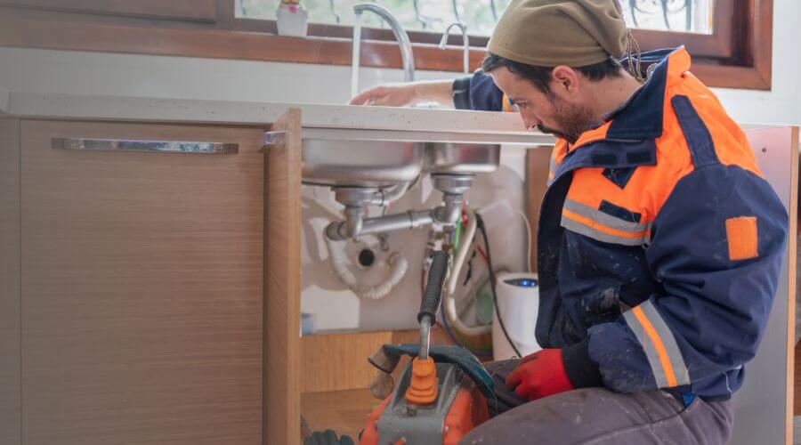 Expert burst pipe repair services in Lidderdale, IA